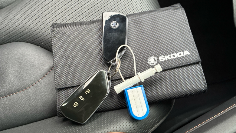 Skoda Enyaq 132kW 60 Suite Nav 62kWh 5dr Auto Electric Estate